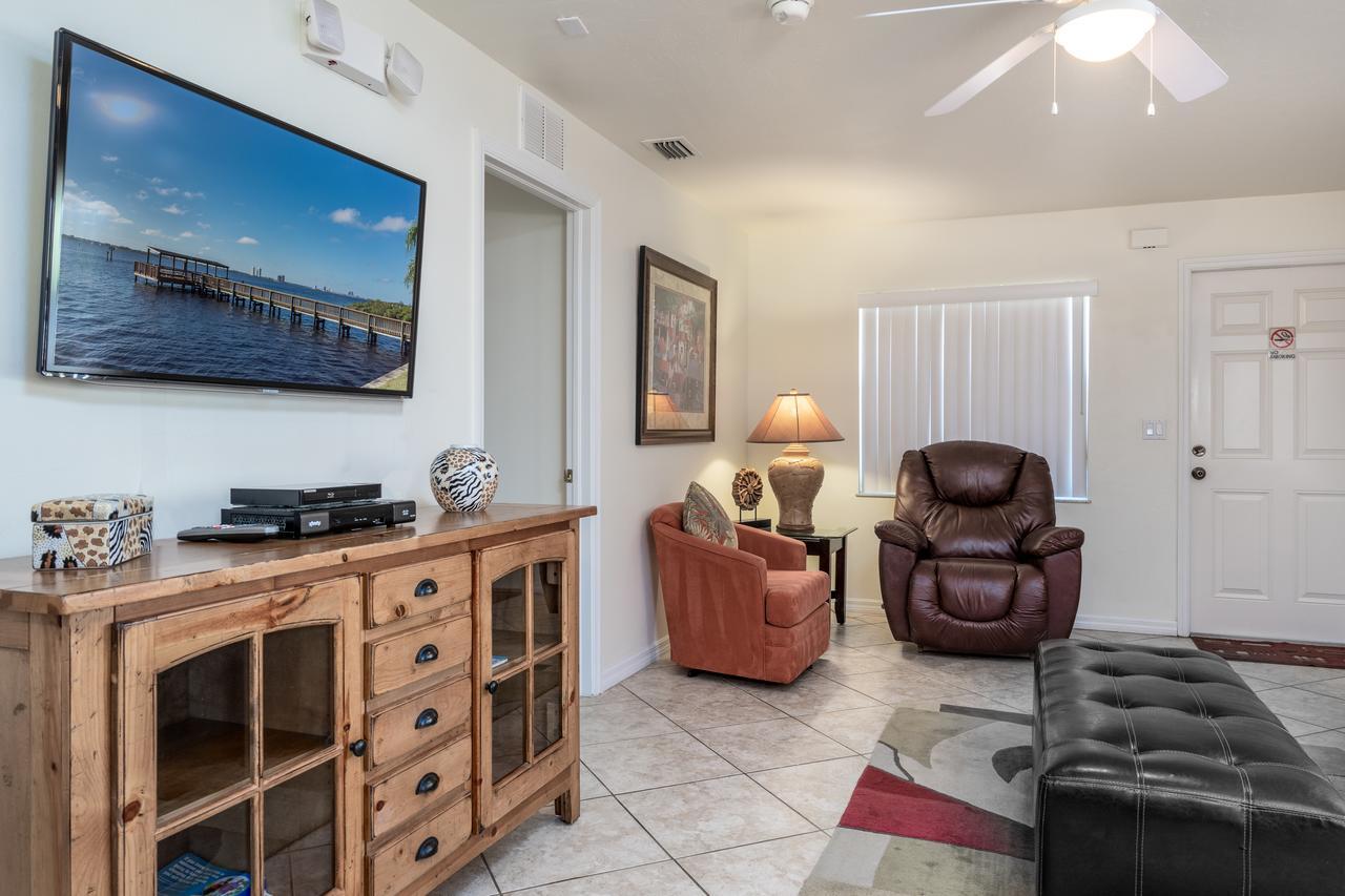 Gulf Breeze Condos Fort Myers Beach Extérieur photo