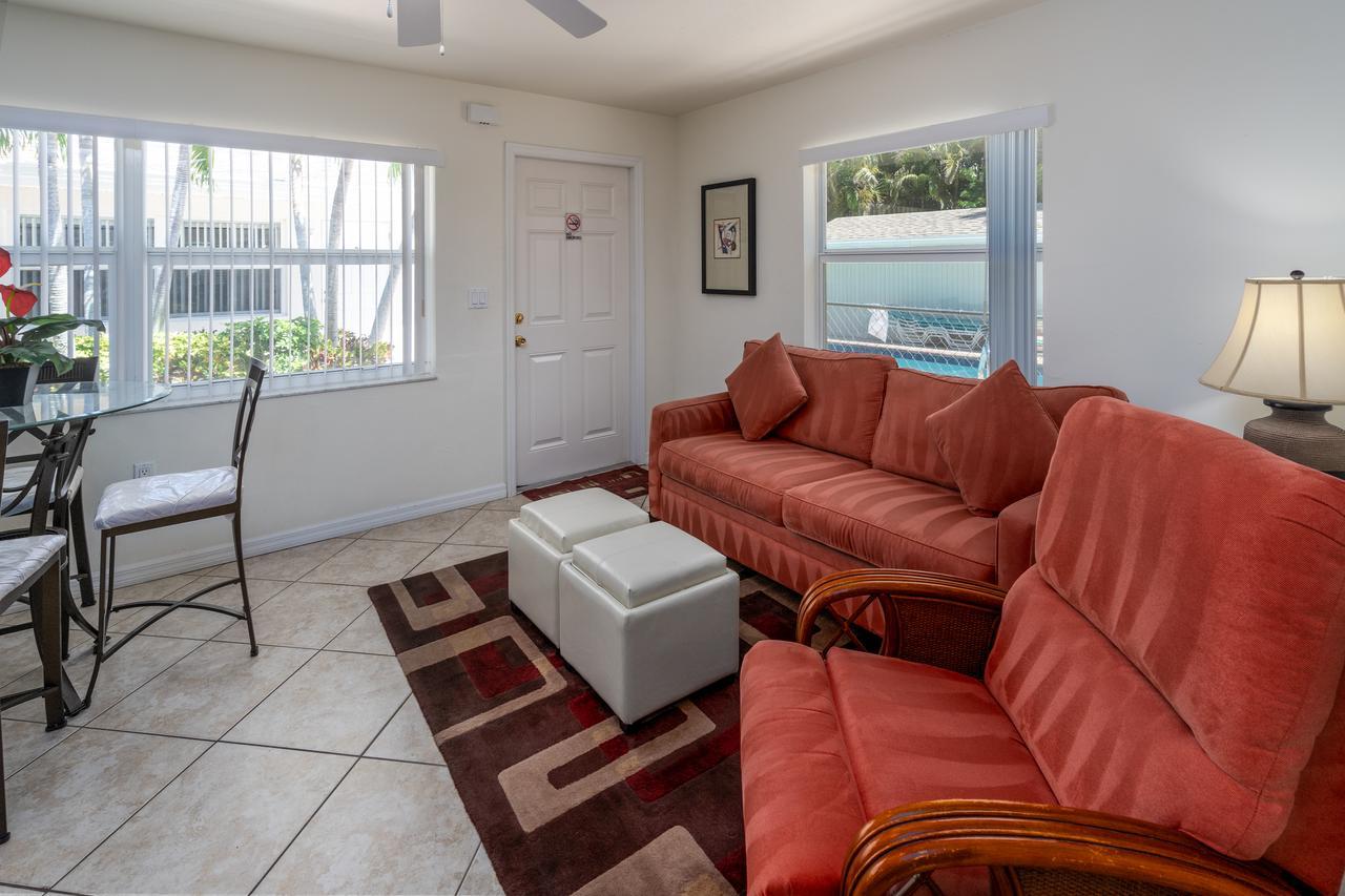 Gulf Breeze Condos Fort Myers Beach Extérieur photo